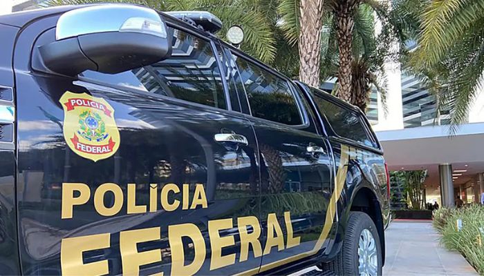  Polícia Federal combate grupo que envia drogas para Europa em aviões 